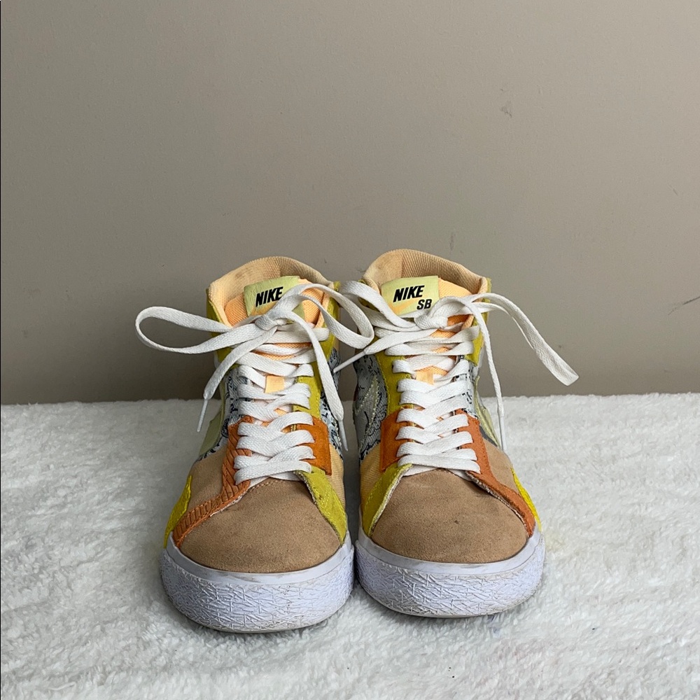 Nike SB Zoom Midi Paisley Blazer Premium Men's 7.5 Orange and Yellow Sneakers